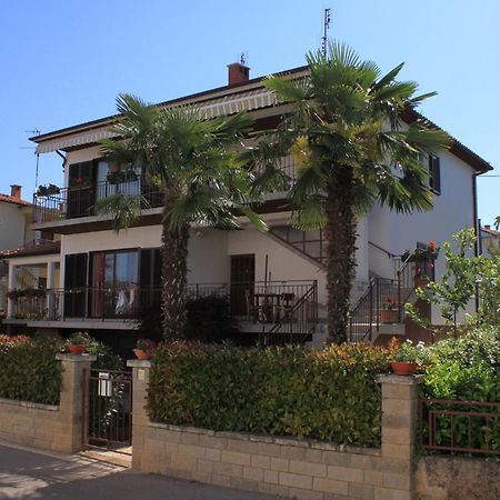 Apartments With A Parking Space Umag - 7666 ภายนอก รูปภาพ