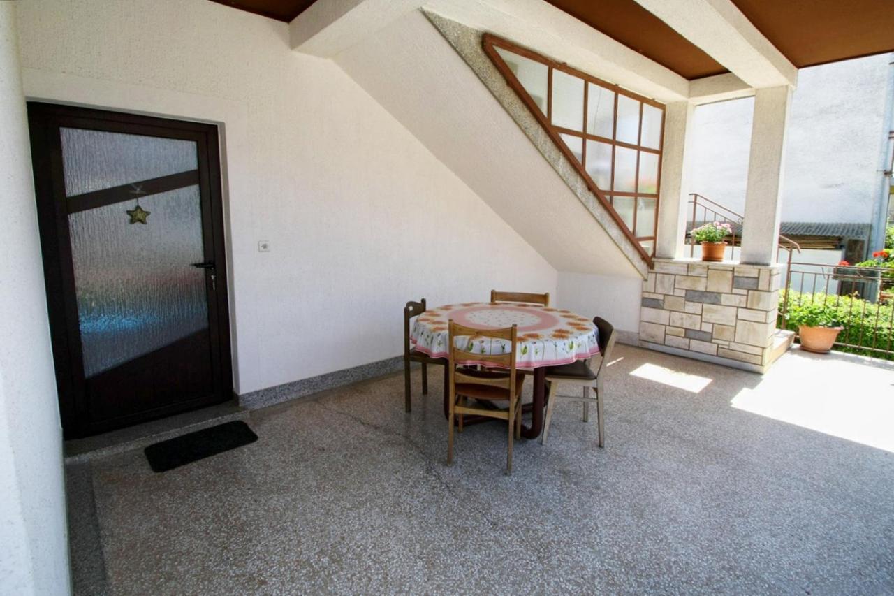 Apartments With A Parking Space Umag - 7666 ภายนอก รูปภาพ