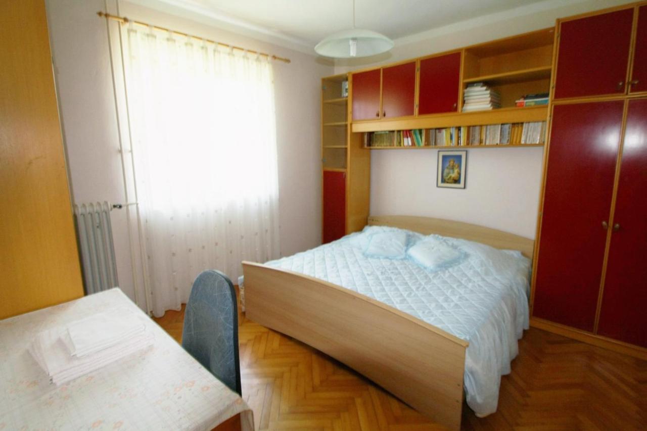Apartments With A Parking Space Umag - 7666 ภายนอก รูปภาพ